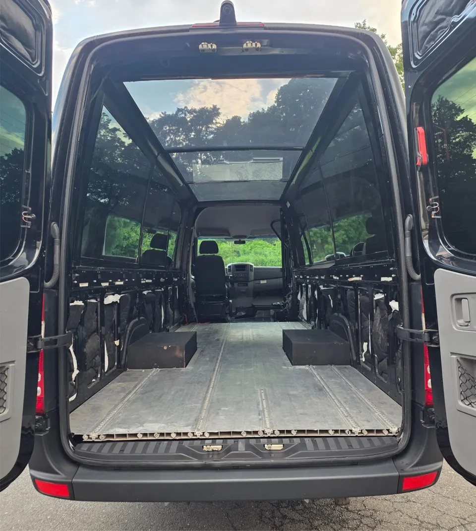 Cargo area under the glass roof